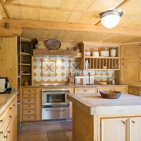 Gstaad - Great Luxurious بيت للعطل *